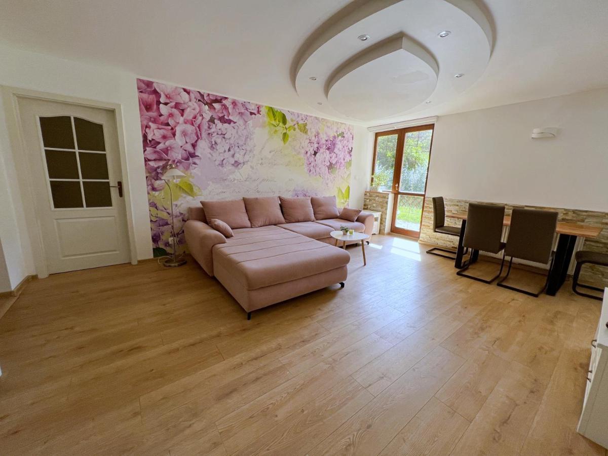 Apartman Stara Sasova Banska Bystrica Ngoại thất bức ảnh